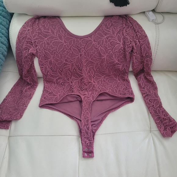 Lace body suit XL - Picture 2 of 3